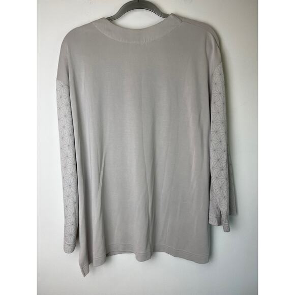Disney Parks EPCOT Spaceship Earth Collection Long Sleeve Tunic Top Size M Gray - Picture 5 of 9